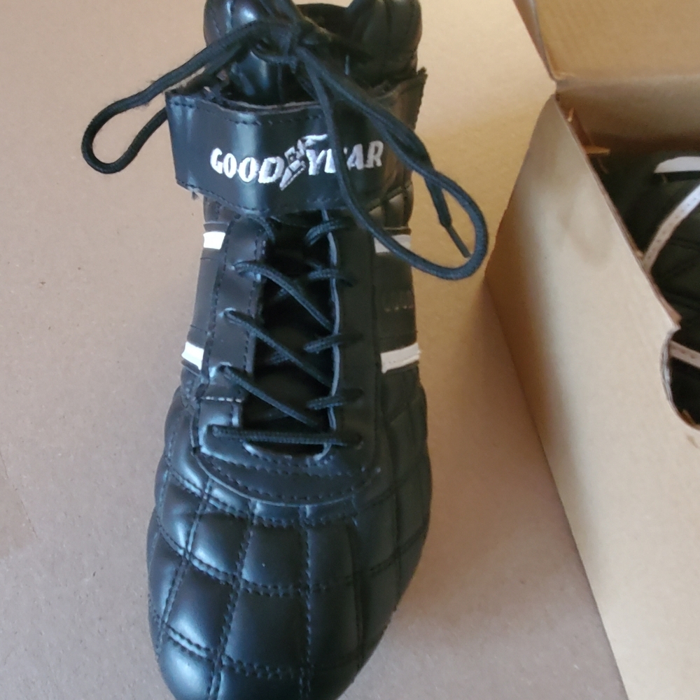 Goodyear performance driving shoes. Mens Size 8